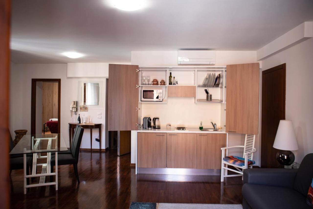 Amanti Due Apartments เวโรนา ภายนอก รูปภาพ